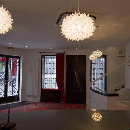 Hotel Plaza Etoile-3